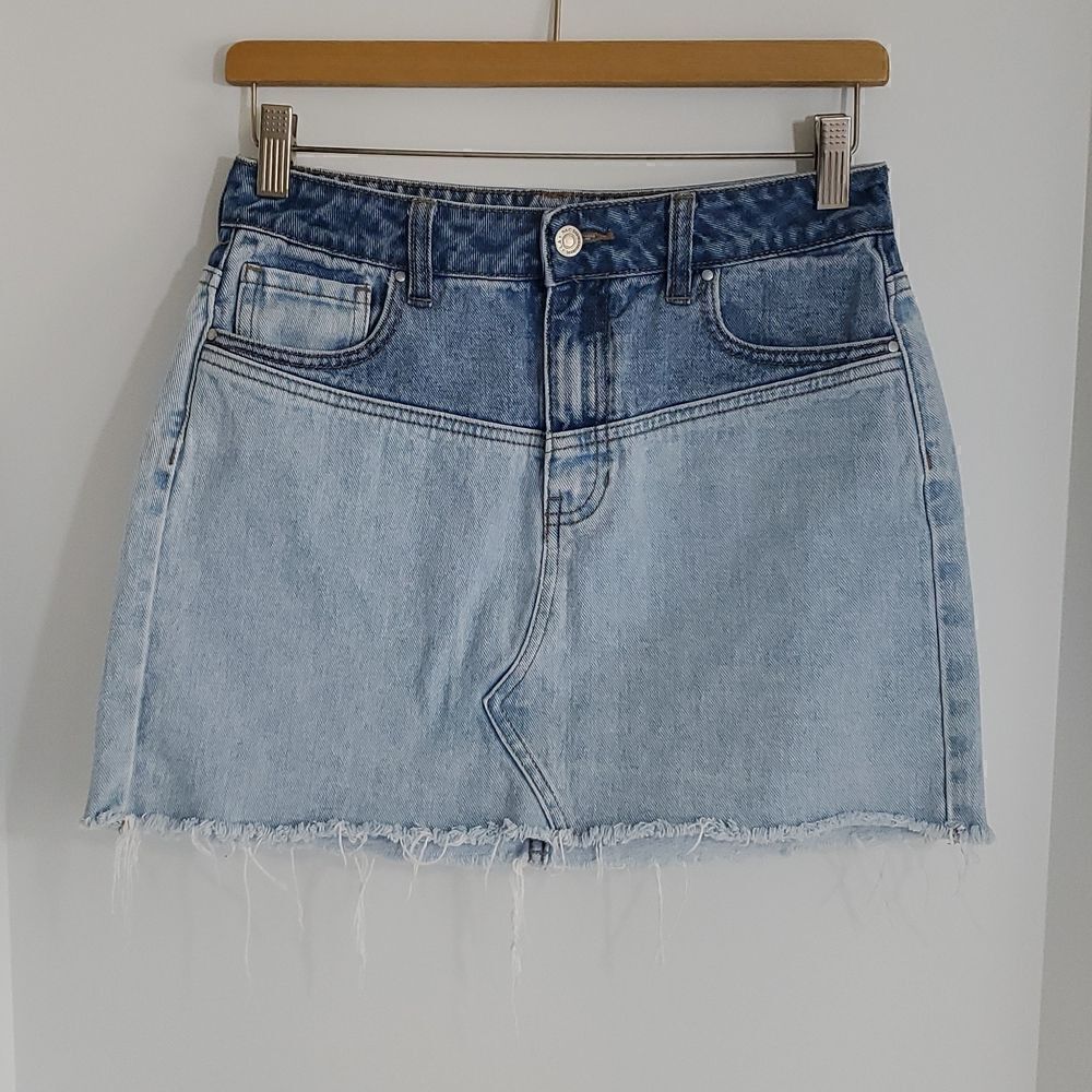 PacSun Two Tone Colorblock Raw Hem Denim Mini Skirt Women's Size 26
